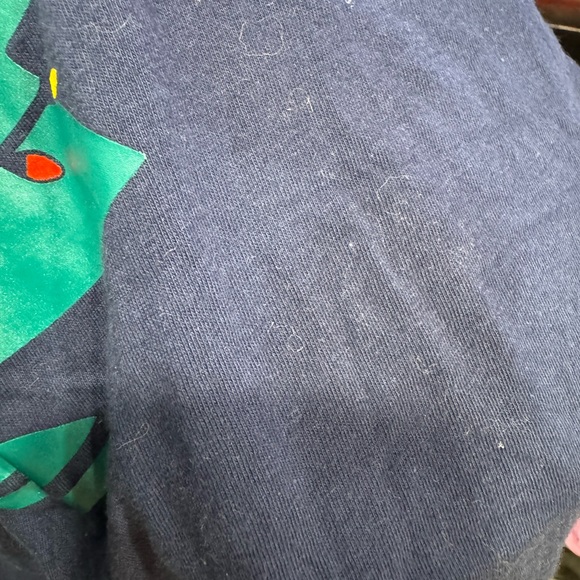 OLD NAVY CHRISTMAS TEE - Picture 7 of 7